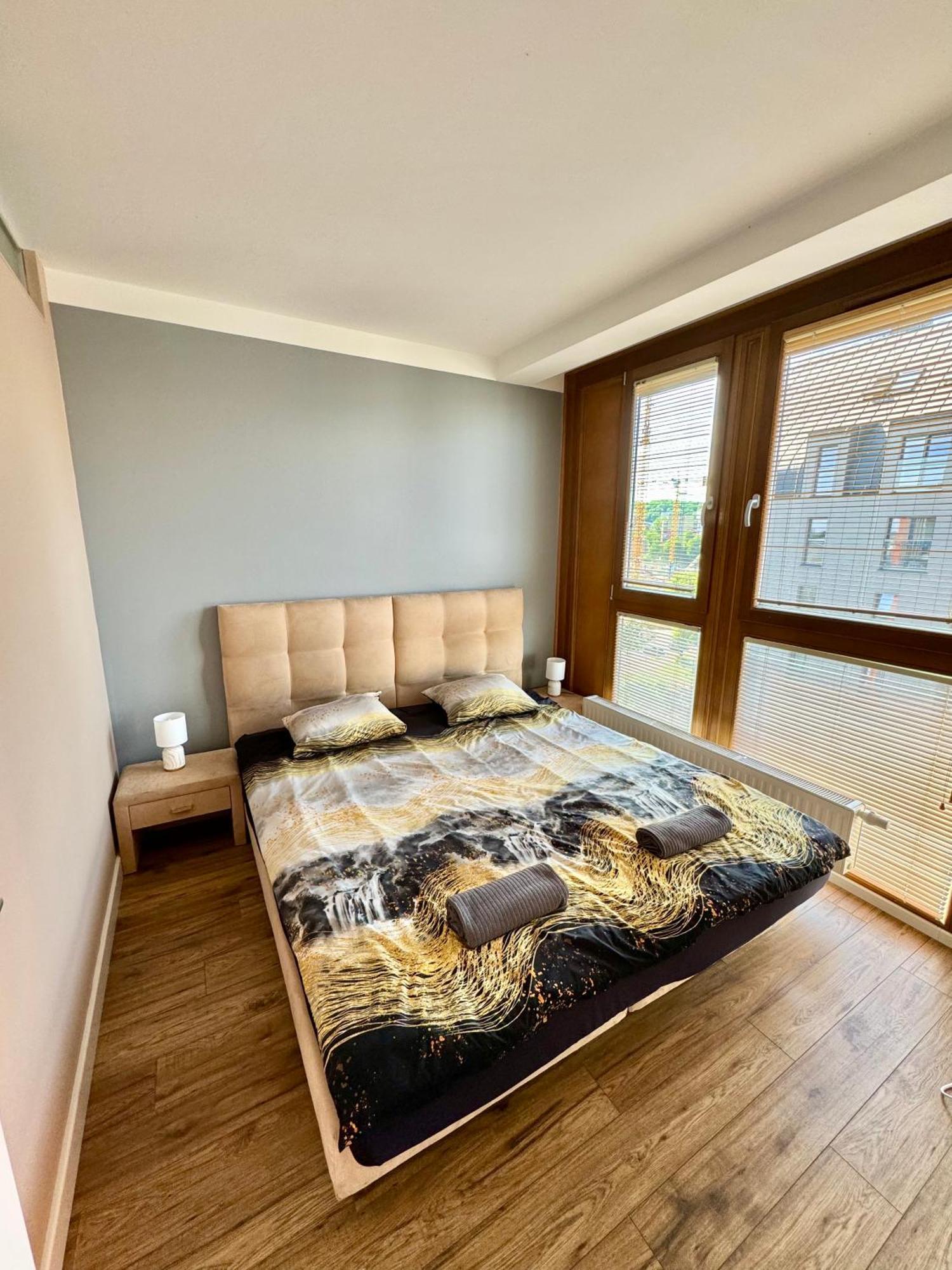 3-Rooms Apartment With Balcony By The Oldtown 그단스크 외부 사진